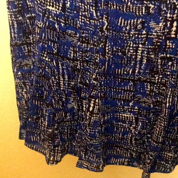 Banana Republic Knee Length Trapeze Skirt - Picture 2 of 6